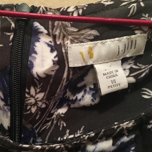 J. Jill 🌸 Sz 14 🌸 Pockets!! Gray Floral Dress - Picture 3 of 5